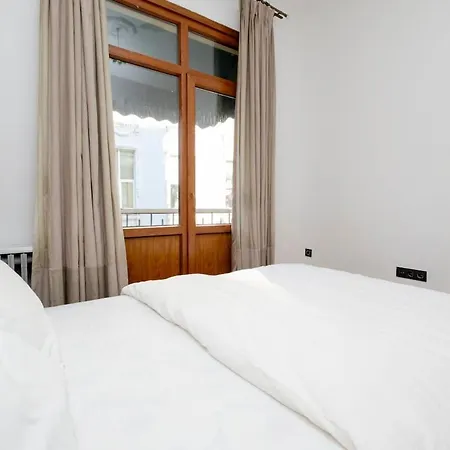 Cosy 2-bedroom Istanbul